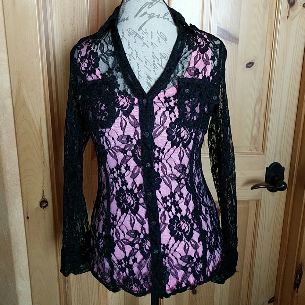 Beautiful Express lace top