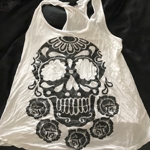 Skull tank top!