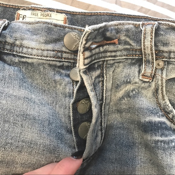 Free people jean shorts - Picture 2 of 4