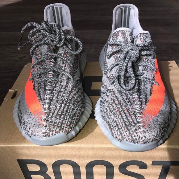 Yeezy 350 Boost - Picture 1 of 3