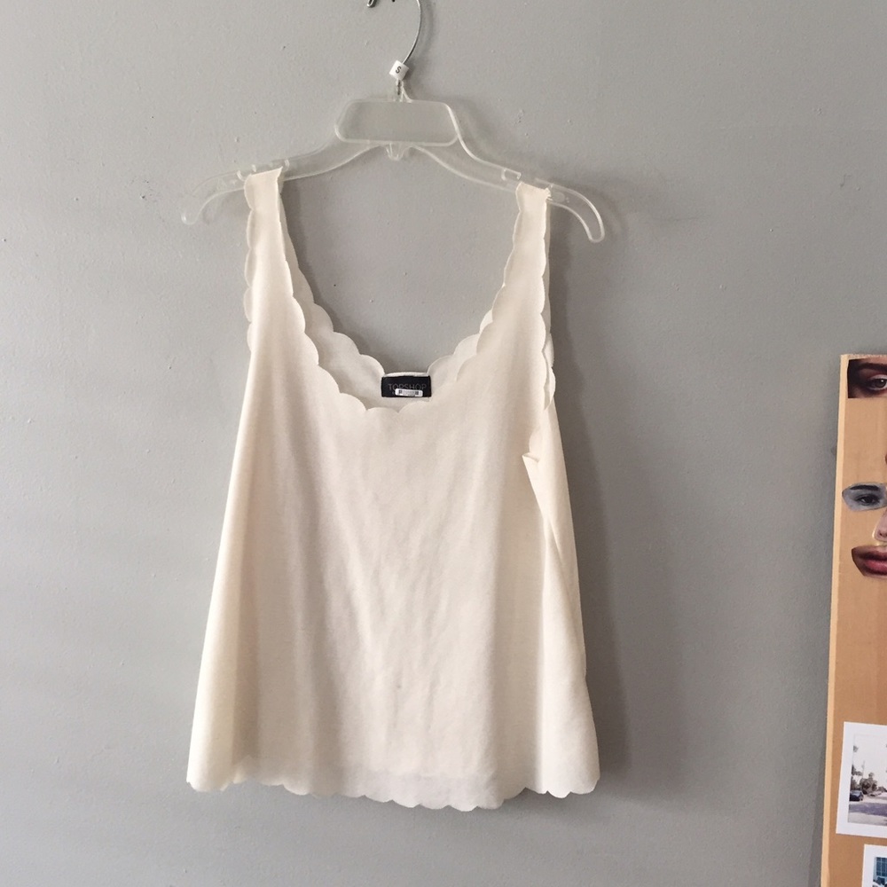 SOLD - Topshop Scallop tank
