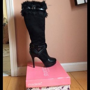 Shoedazzle fur/suede heel boot 6.5 black