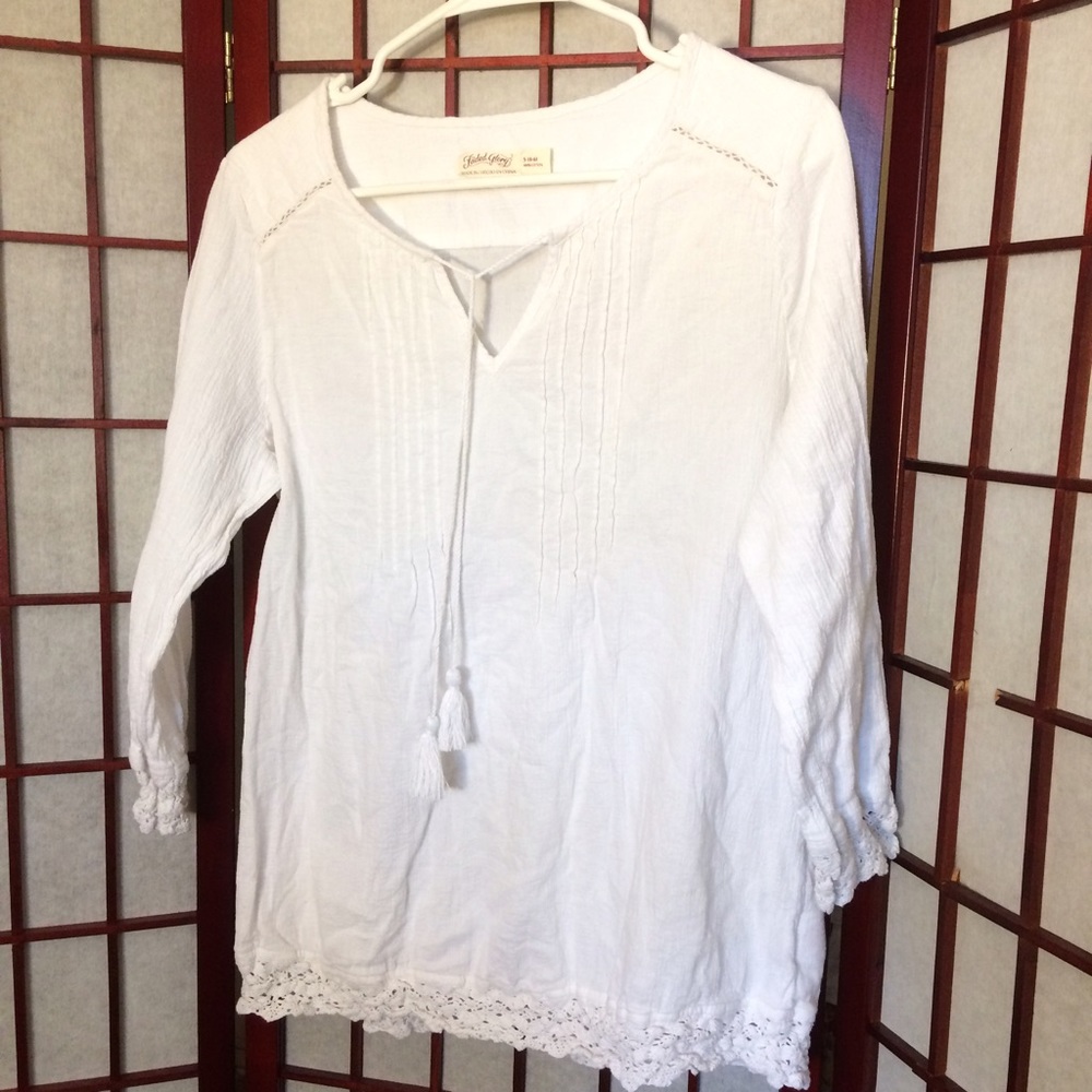 White vintage style top
