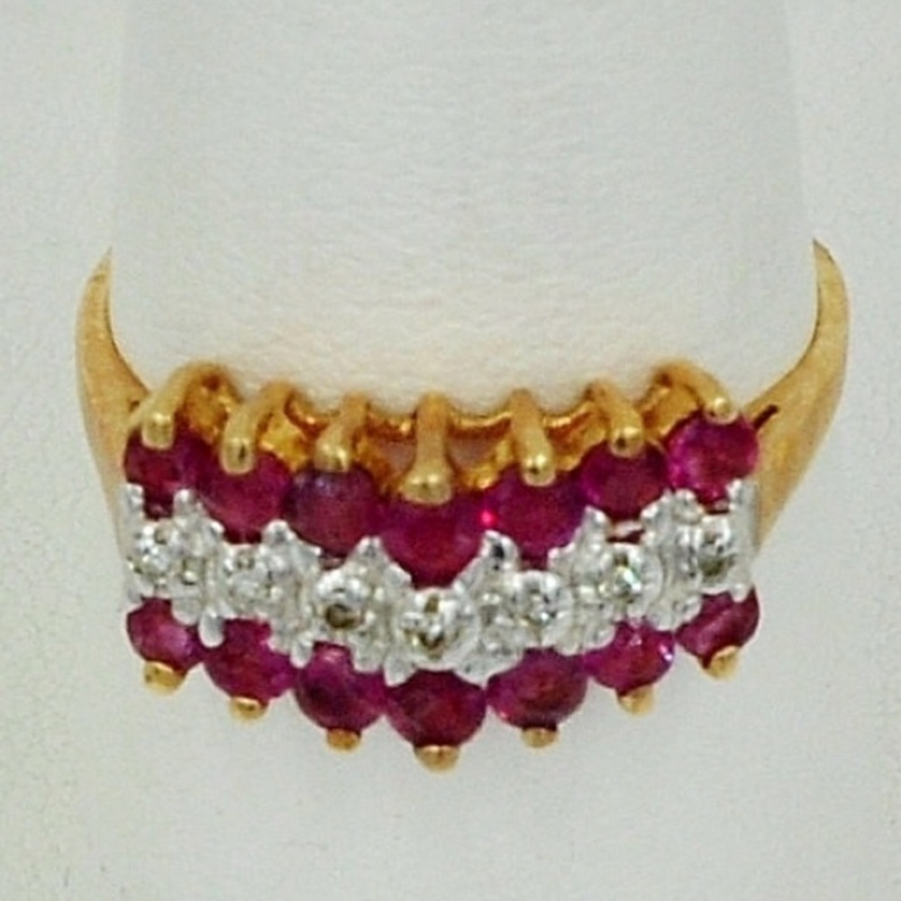 10K RUBY/DIAMOND RING SIZE 7. 5 GRAMS. - Picture 2 of 4