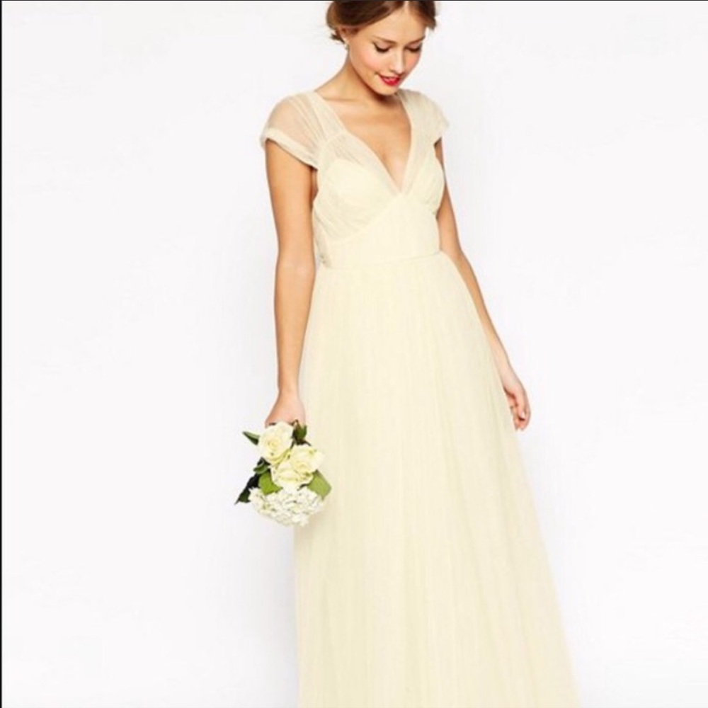 Asos floor length Cream Dress size 4