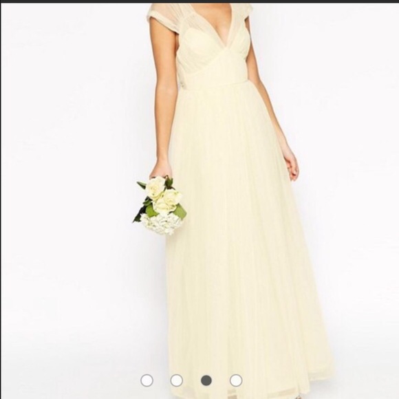 Asos floor length Cream Dress size 4 - Picture 4 of 5