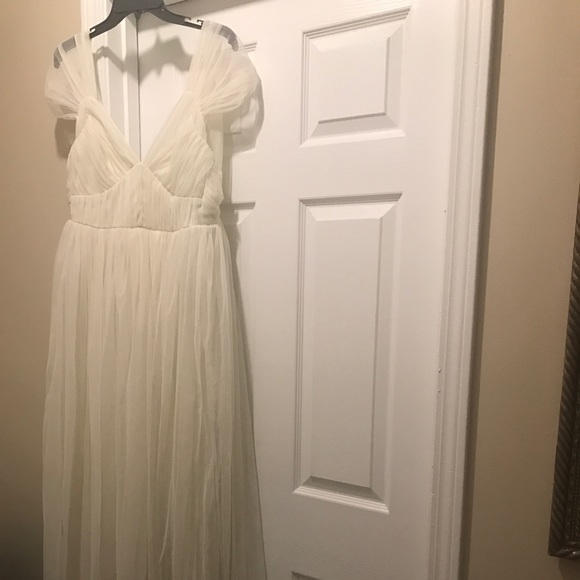 Asos floor length Cream Dress size 4 - Picture 2 of 5