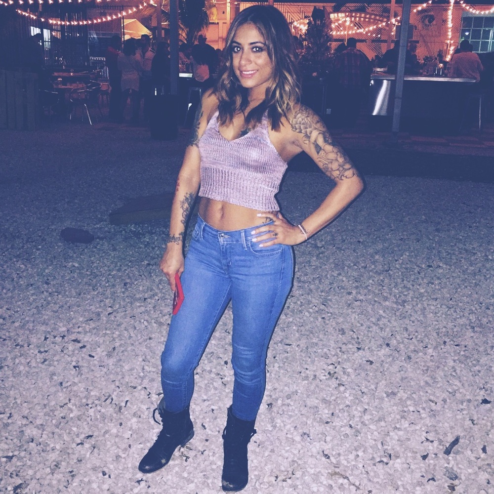 Meet your Posher, Andrea