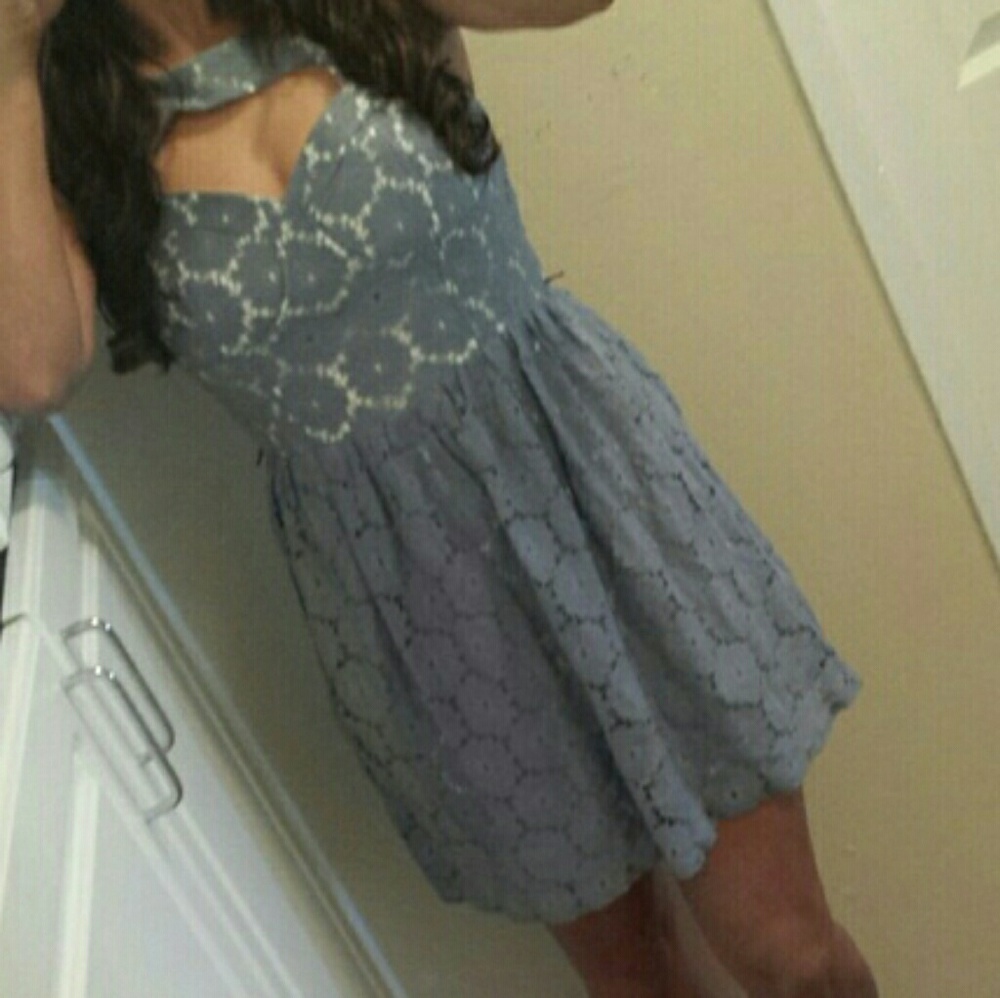 DEB GREY BLUE DAISY PRINT LACE MINI DRESS