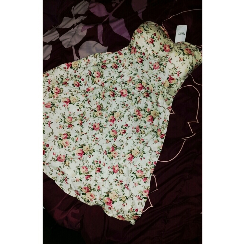 Rue 21 strapless summer dress