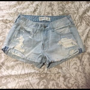 Abercrombie & Fitch light denim shorts