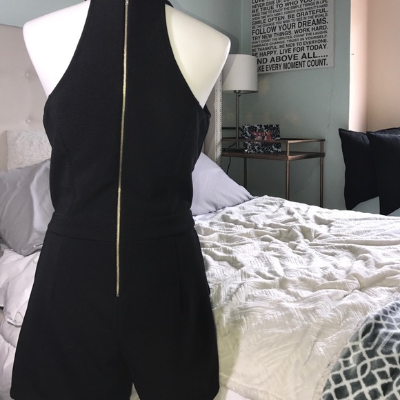 NWOT Black Shorts Romper, Size Large - Picture 3 of 5