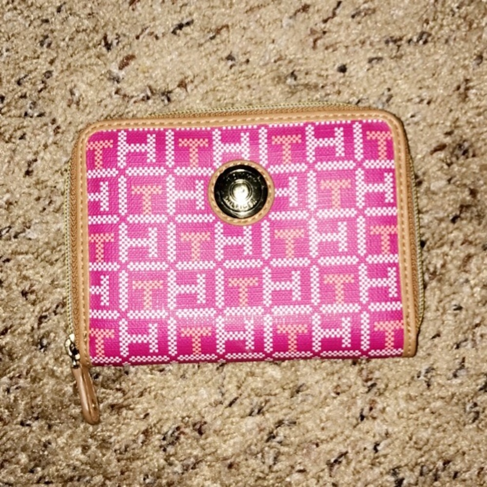 Tommy Hilfiger wallet