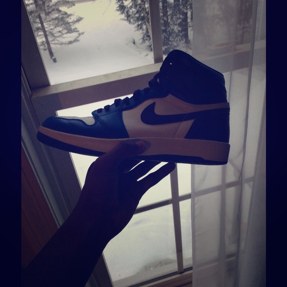 Air Jordan 1s - Picture 1 of 1