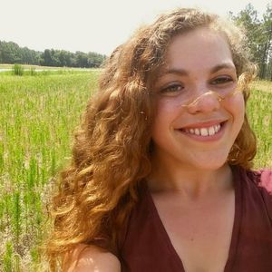Meet your Posher, Rebecca