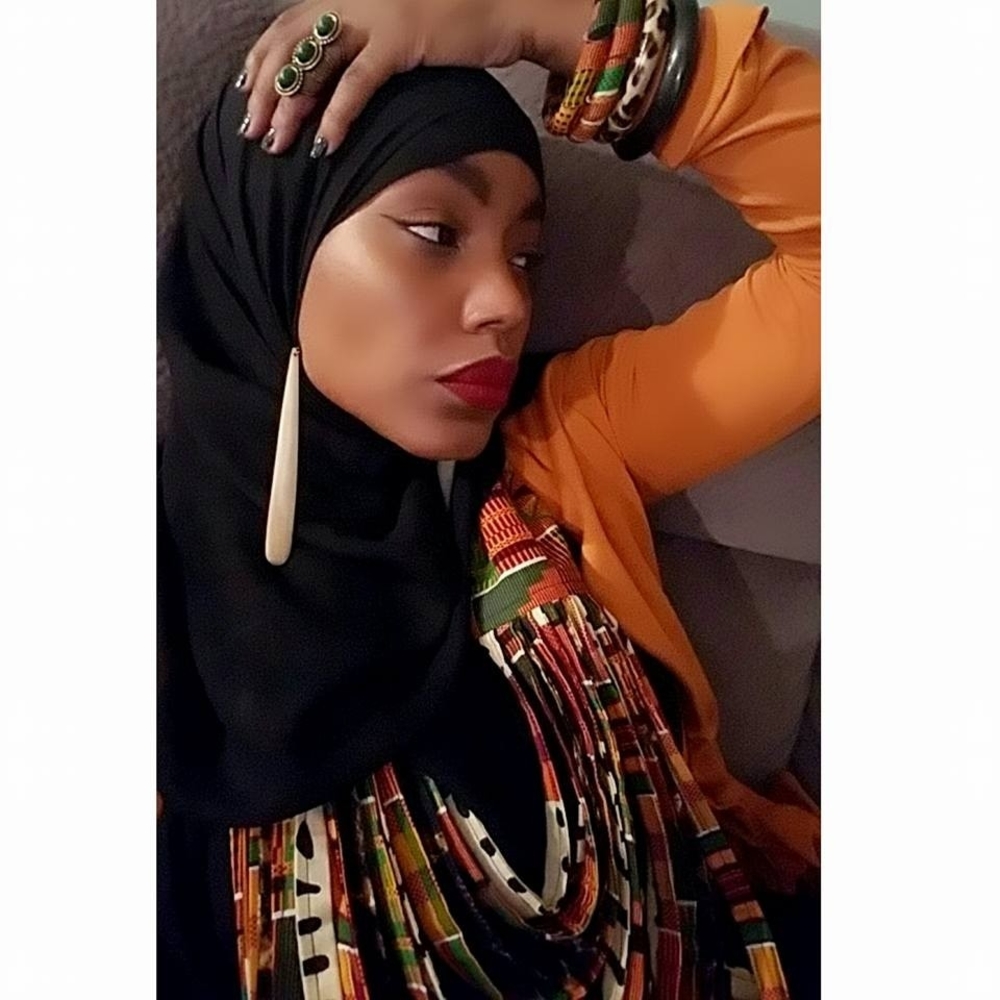 Meet your Posher, Sana