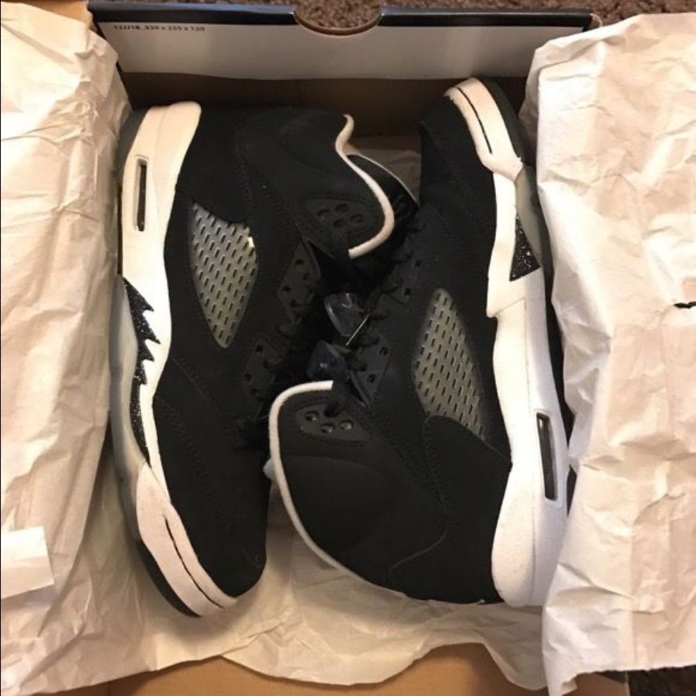 Air Jordan retro 5 Oreos