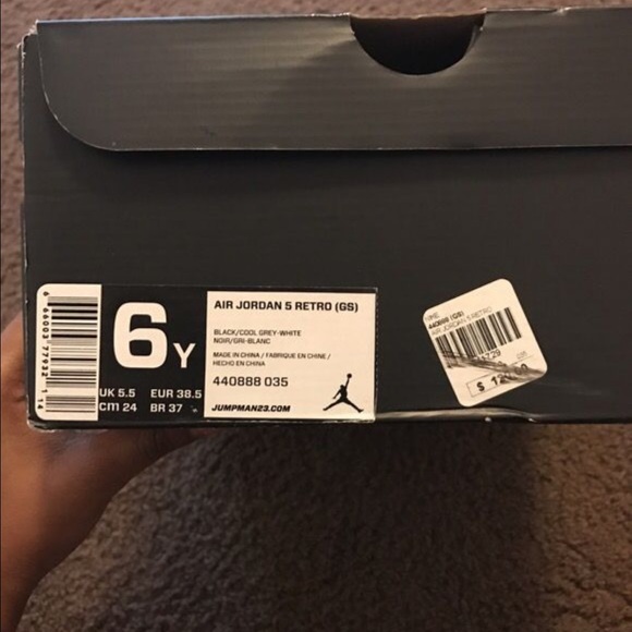 Air Jordan retro 5 Oreos - Picture 2 of 2
