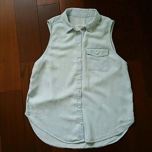 Abercrombie & Fitch Sleeveless Shirt