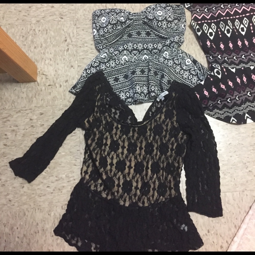 Tops - Picture 2 of 4