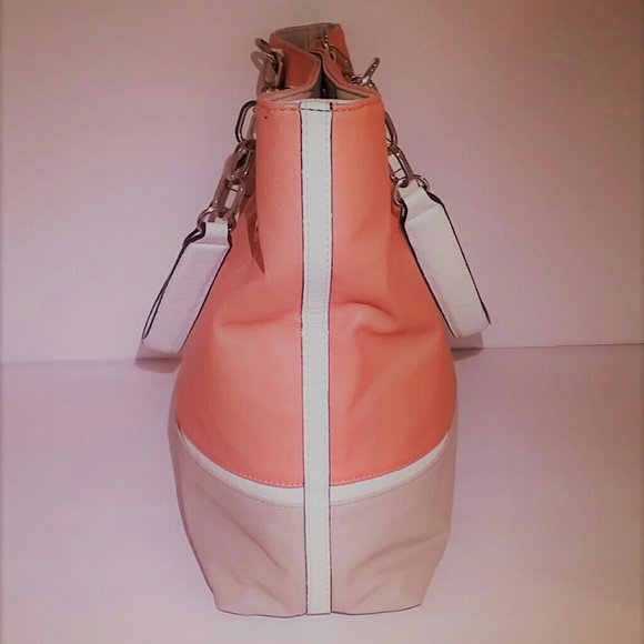 Simply Vera Vera Wang Colorblock Catherine Tote - Picture 2 of 4