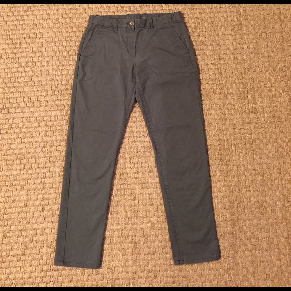 Gap Broken-in straight khakis
