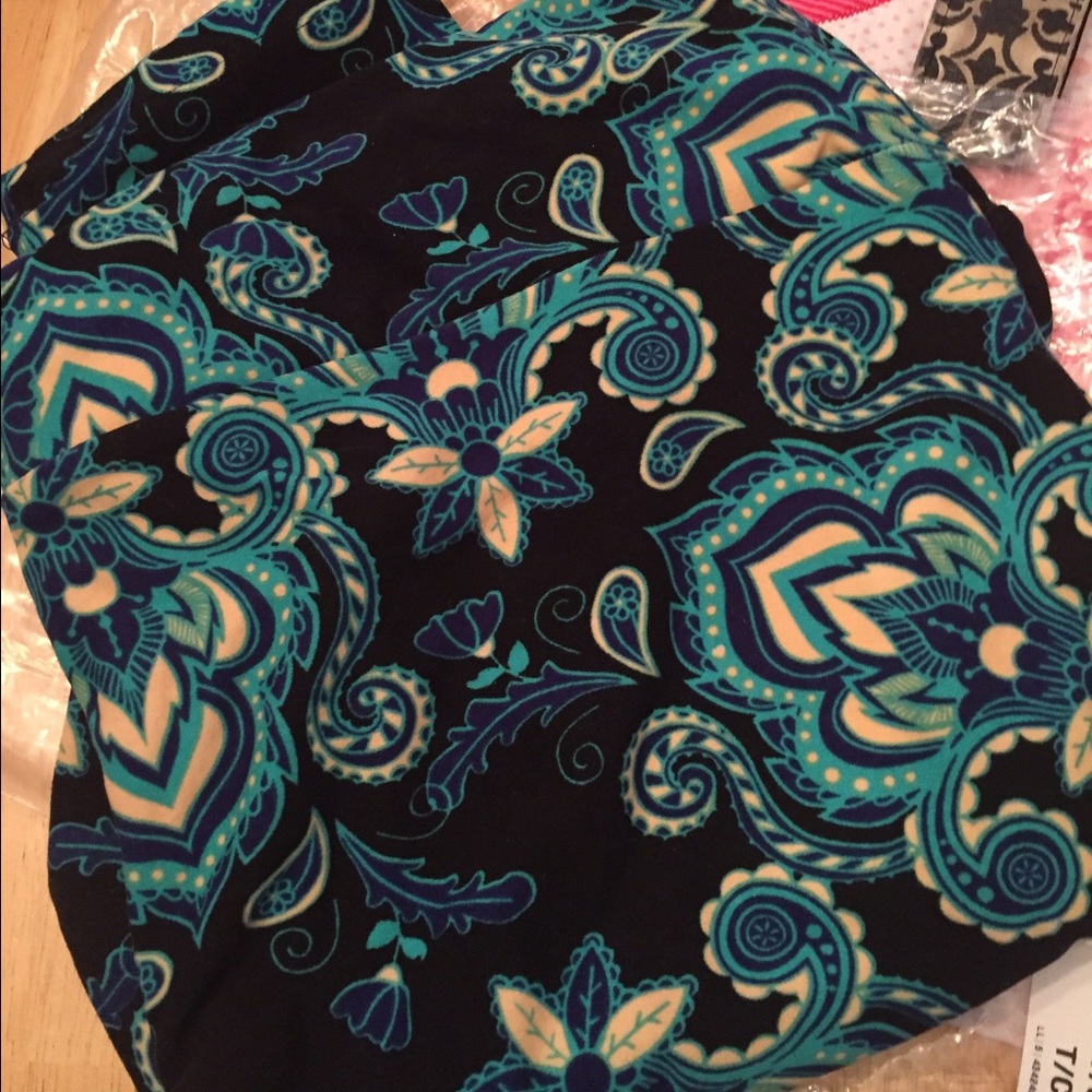 LulaRoe TC leggings. Paisley HTF!