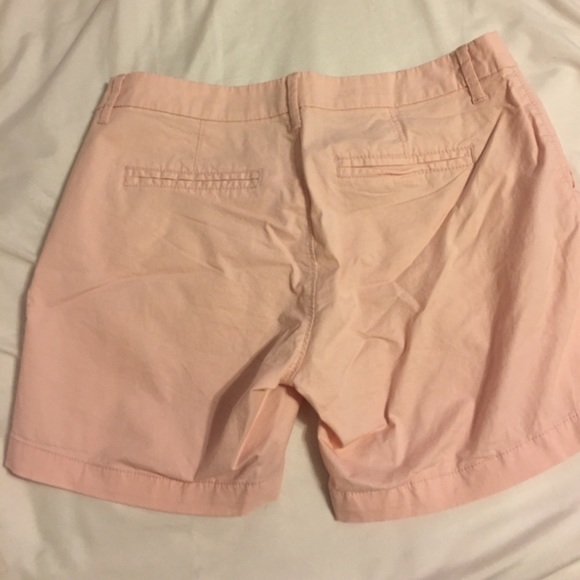 Old Navy 4" shorts - Picture 3 of 3