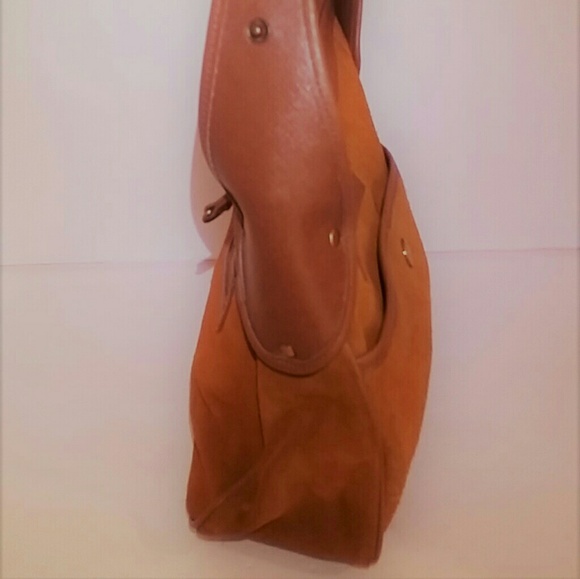 Isaac Mizrahi Genuine Suede Leather Handbag - Picture 4 of 4