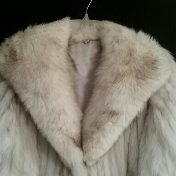 100% Geniune Rabbit Fur Coat Sz M - Picture 2 of 4