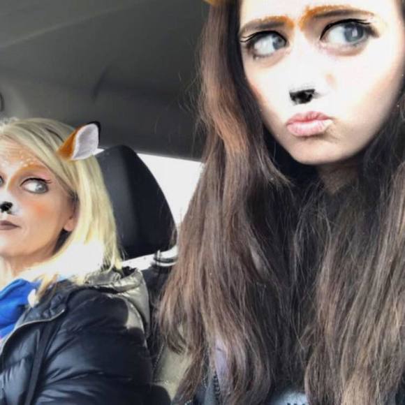 Meet your Posher, Katy - Picture 1 of 1