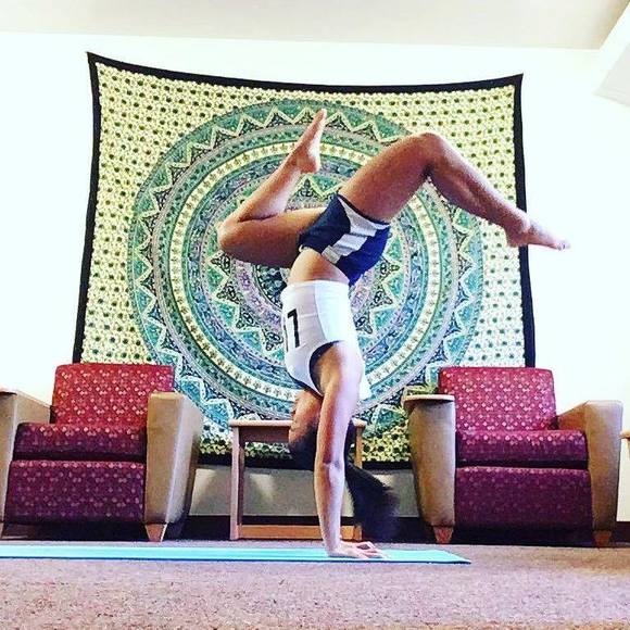 Meet your Posher, Mia - Picture 1 of 1