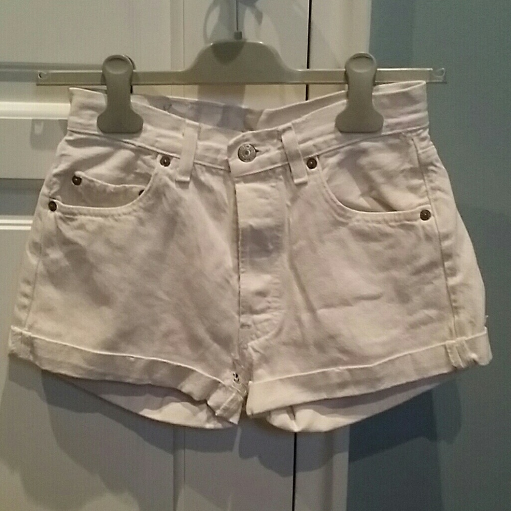 Levis short