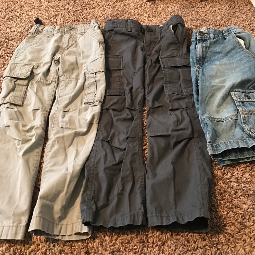 Bundle Gap cargo jeans and old navy short