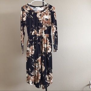 Boutique floral midi dress