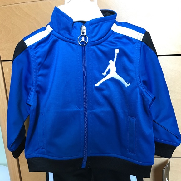 infant nike sweatsuit