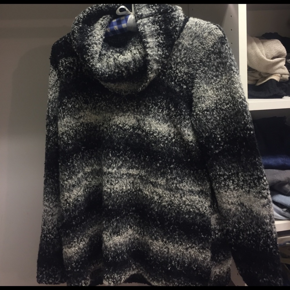 Splendid Swearer NEVER WORN size medium