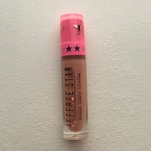 Jeffree Star Velour Liquid Lipstick in Mannequin