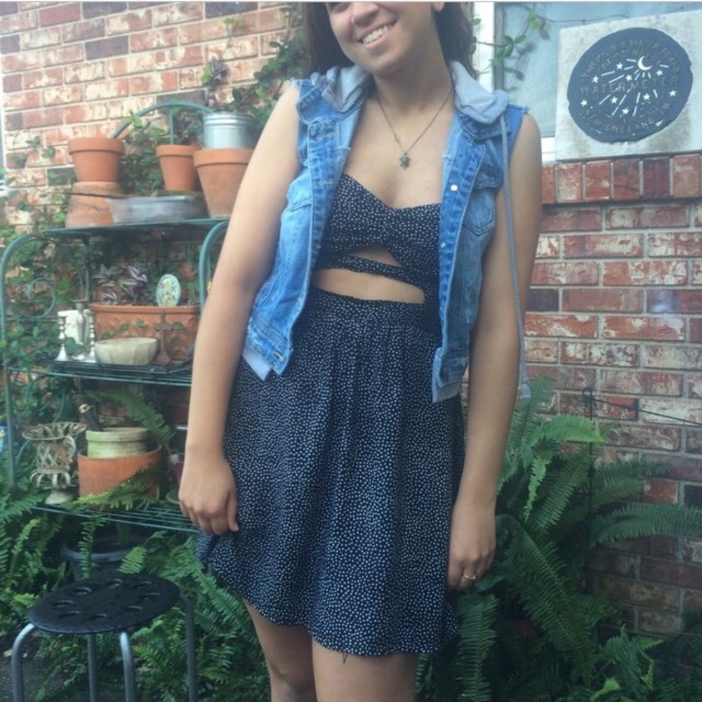 Bullhead denim vest with hood