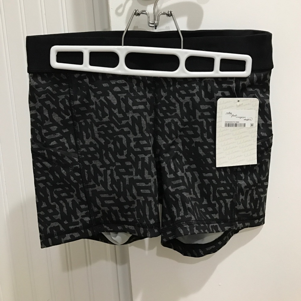 Lulu lemon what the sport short