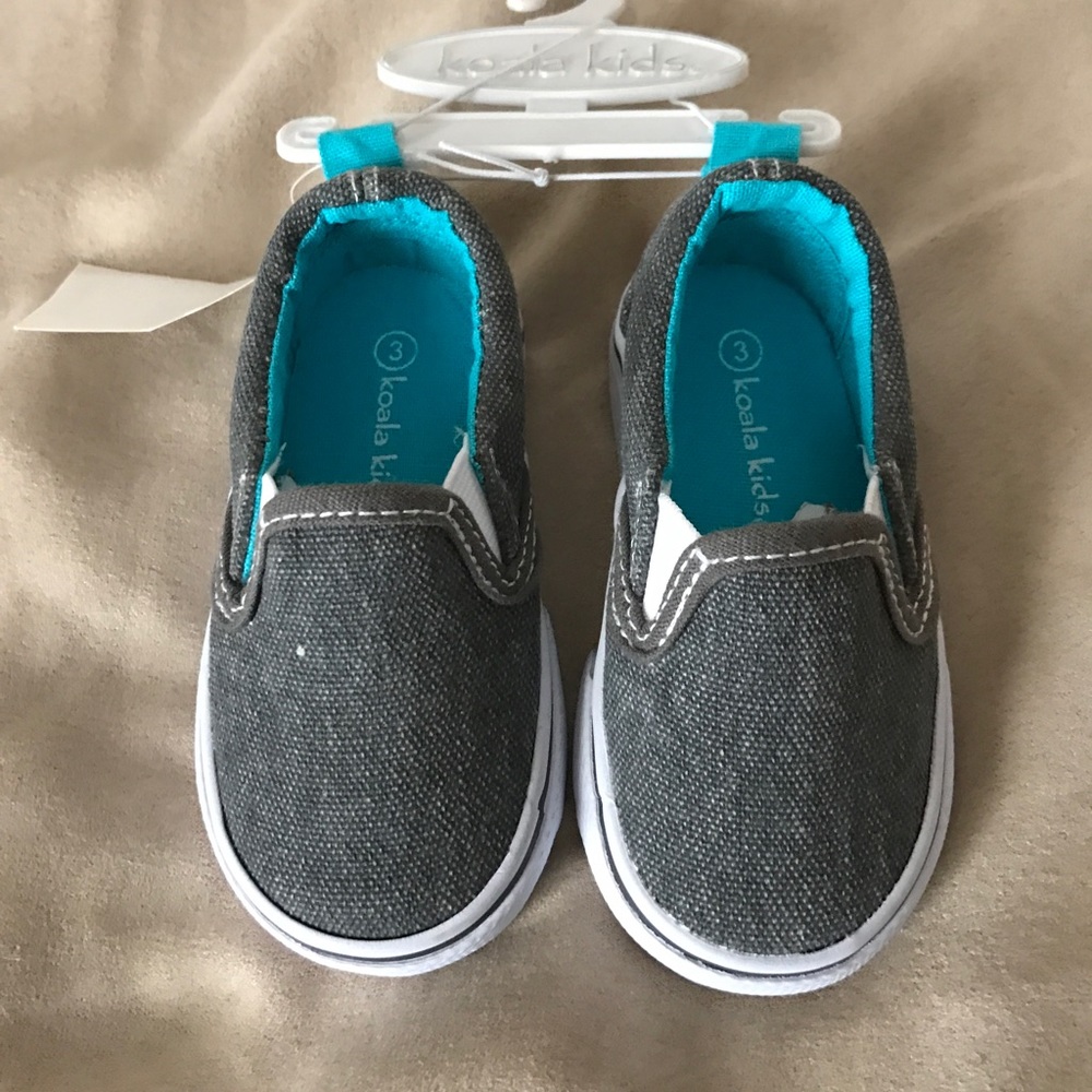 Kids boat shoes