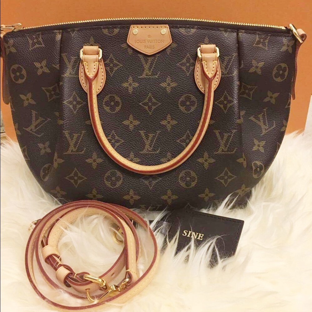 ❤️SOLD❤Authentic Turenne pm