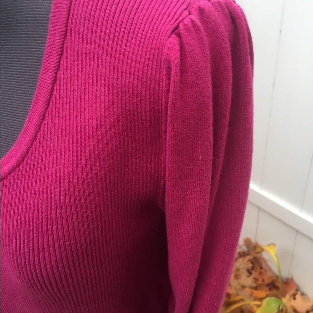 Sweater - Picture 2 of 6