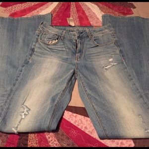 American Eagle Hi-Rise Artist - distressed 10L