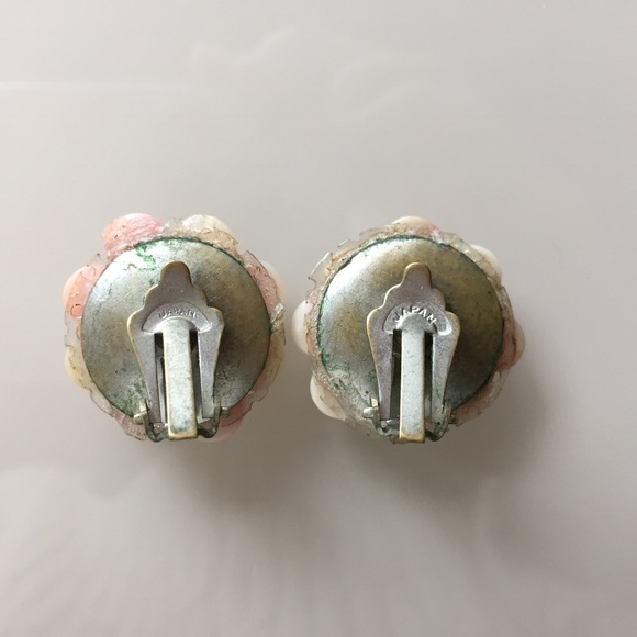 Vintage Floral Clip-On Earrings - Picture 2 of 2