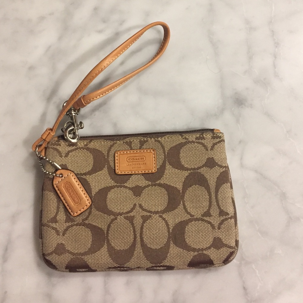 Small Coach wristlet