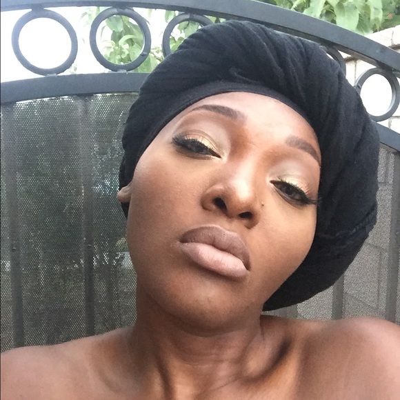 Meet your Posher!!!!!! - Picture 4 of 4