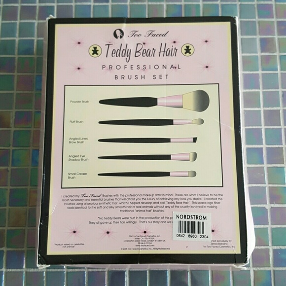 🚫SOLD🚫 Too Faced Teddy Bear Hair Brush Set - Picture 3 of 4