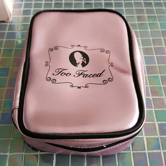 🚫SOLD🚫 Too Faced Teddy Bear Hair Brush Set - Picture 4 of 4
