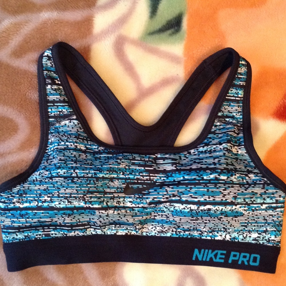 NIKE PRO Sports Bra - Picture 2 of 5